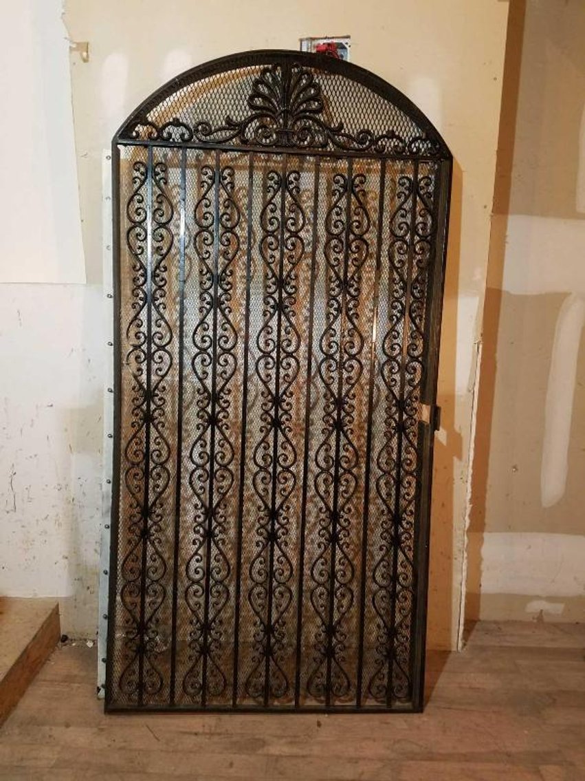 Image for Absolute Auction of Midtown Restaurant FF&E