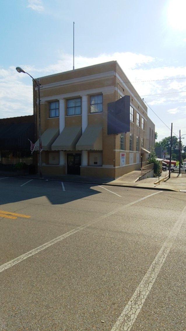 Image for 8,556±SF Former Bank Branch on .09± Acre at 117 N Jackson St, Houston, MS 38851 (Chickasaw County)