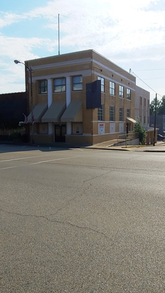 Image for 8,556±SF Former Bank Branch on .09± Acre at 117 N Jackson St, Houston, MS 38851 (Chickasaw County)
