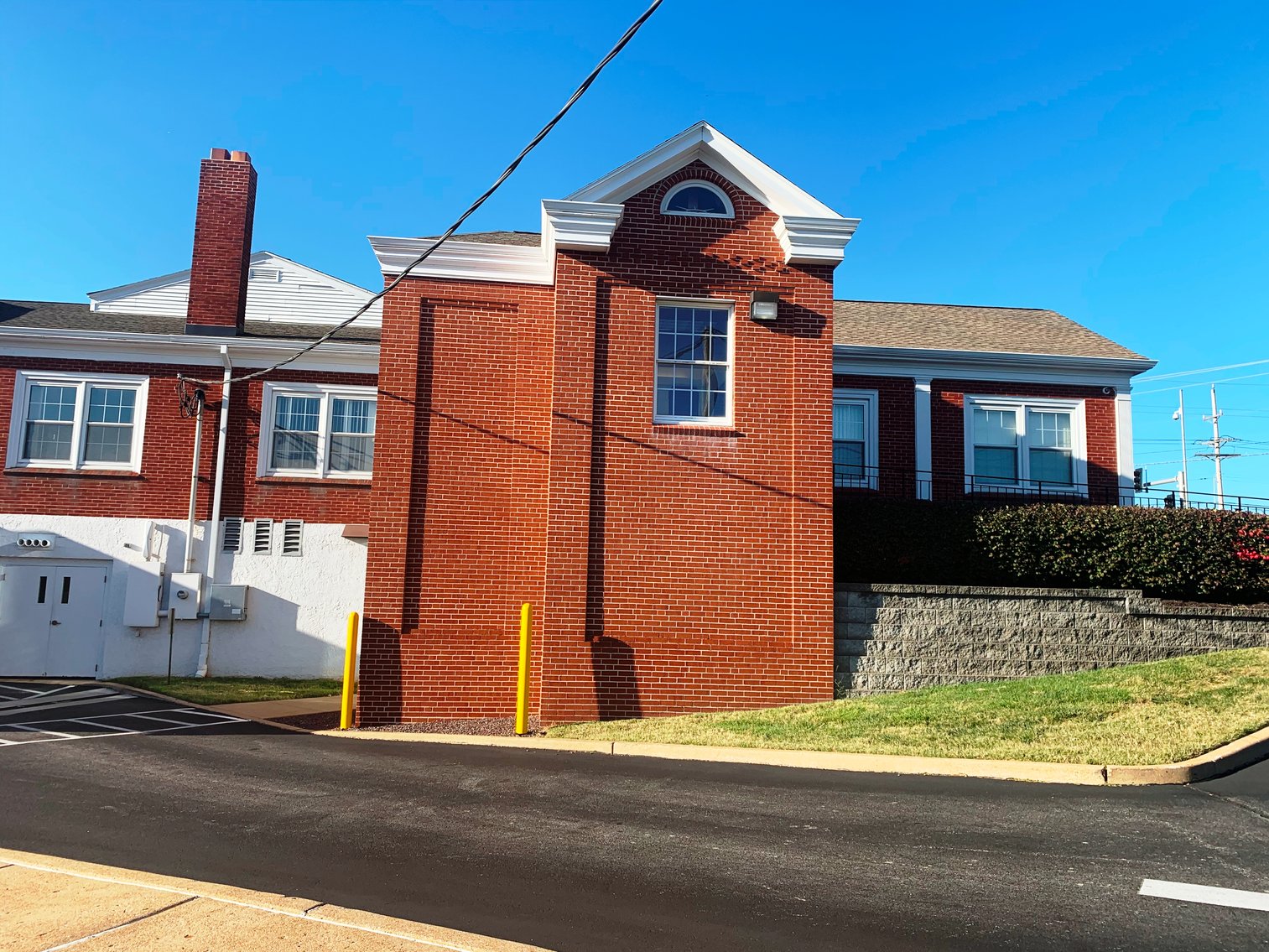 Image for Affton, MO: 8,300±SF Footprint Former Bank Branch on .84± Acre at 9100 Gravois Road, Affton, MO 63123 (St. Louis County)