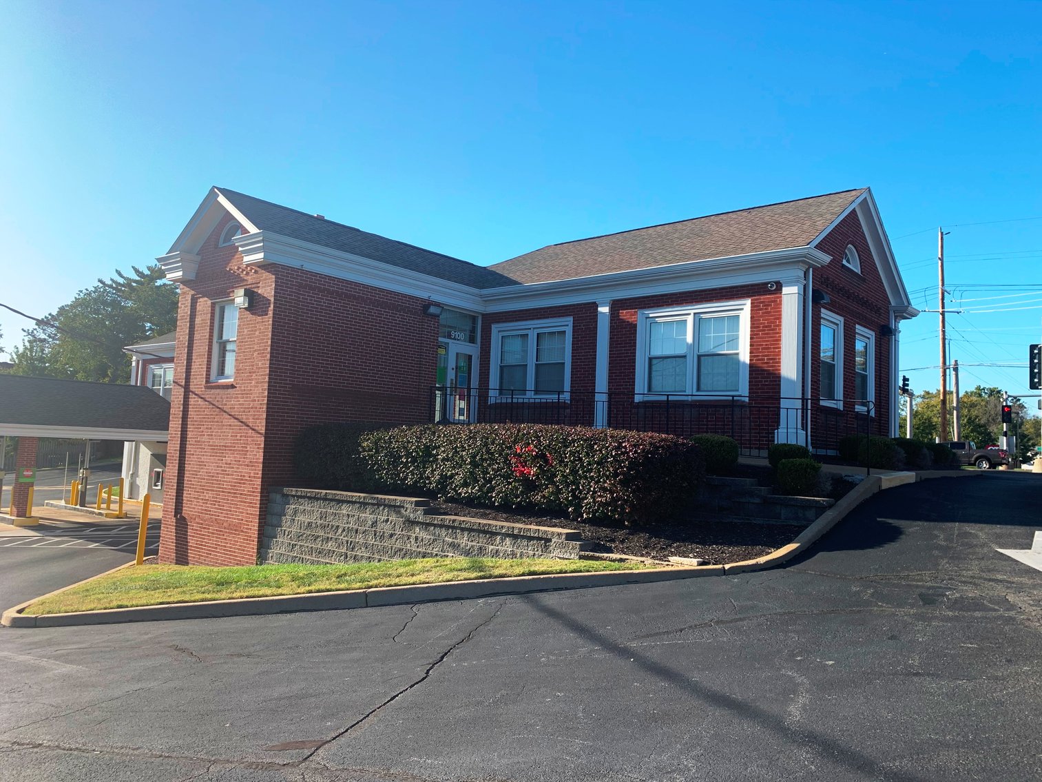 Image for Affton, MO: 8,300±SF Footprint Former Bank Branch on .84± Acre at 9100 Gravois Road, Affton, MO 63123 (St. Louis County)
