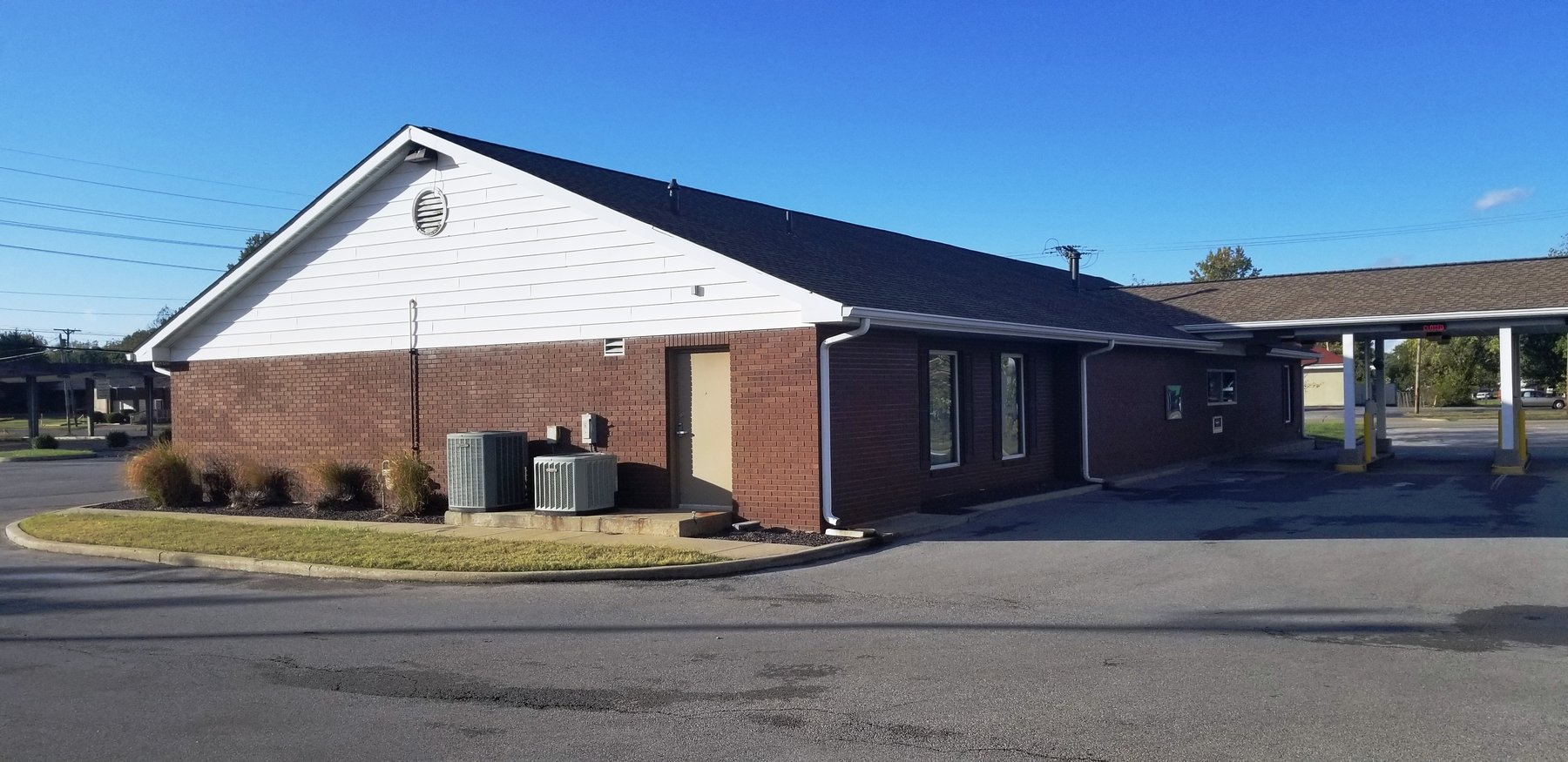 Image for Carbondale, IL: 7,384±SF Footprint Former Bank Branch on 1.15± Acres at 601 E. Main Street, Carbondale, IL 62901 (Jackson County)