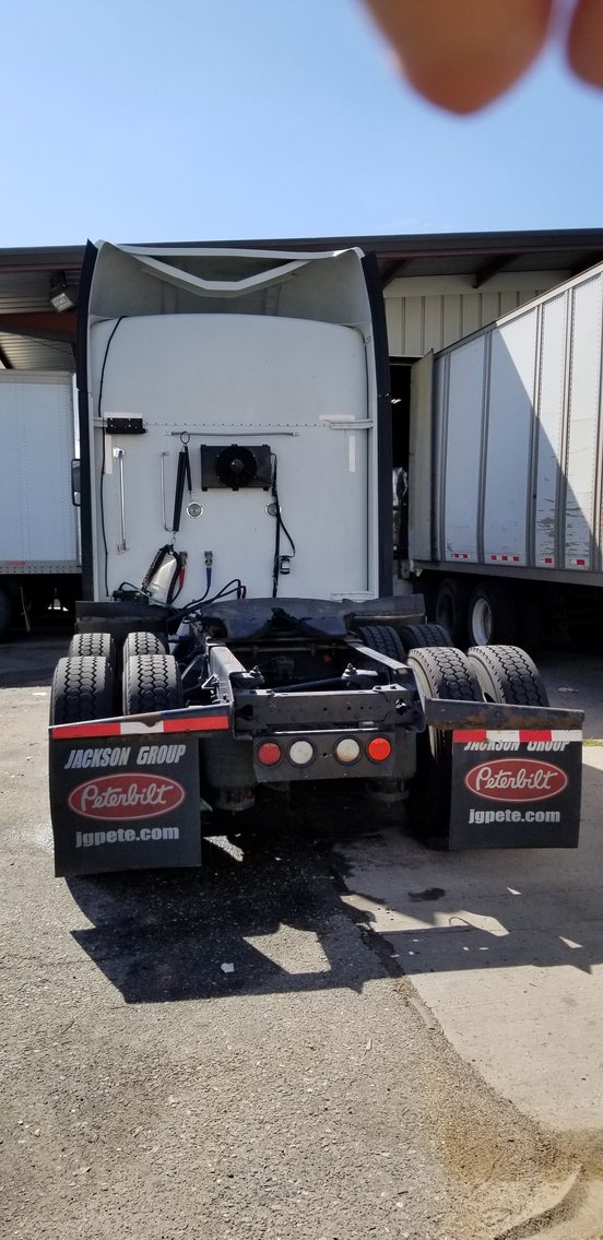Image for 2013 Kenworth T660 Semi Truck with Sleeper Cab