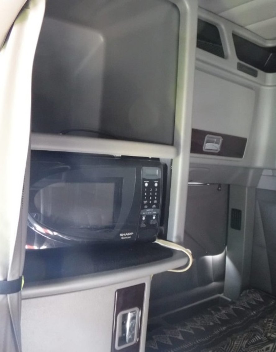 Image for Mankato, MN: 2013 Peterbilt 386/78