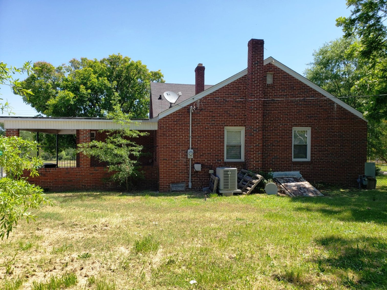 Image for Union, SC: 1,463± SF Brick House with 3BR/ 2BA on .36± Acre at 525 Thompson Blvd., Union, SC 29379 (Union County)