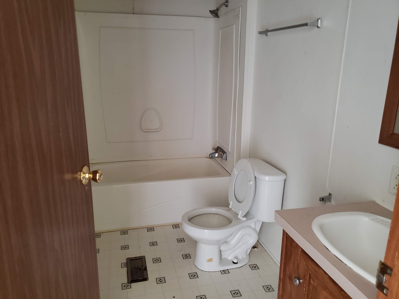 Image for Silverstreet, SC: 2,128± SF Mobile Home with 4BR/ 2BA on 2± Acres at 62 Moses G. Lane, Silverstreet, SC 29145 (Newberry County)