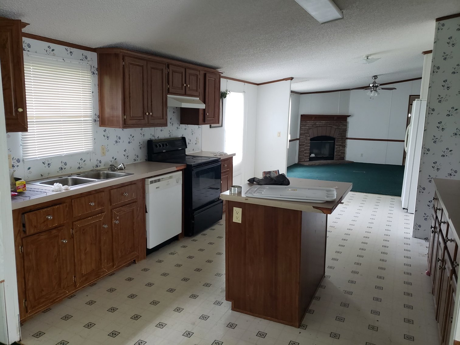 Image for Silverstreet, SC: 2,128± SF Mobile Home with 4BR/ 2BA on 2± Acres at 62 Moses G. Lane, Silverstreet, SC 29145 (Newberry County)