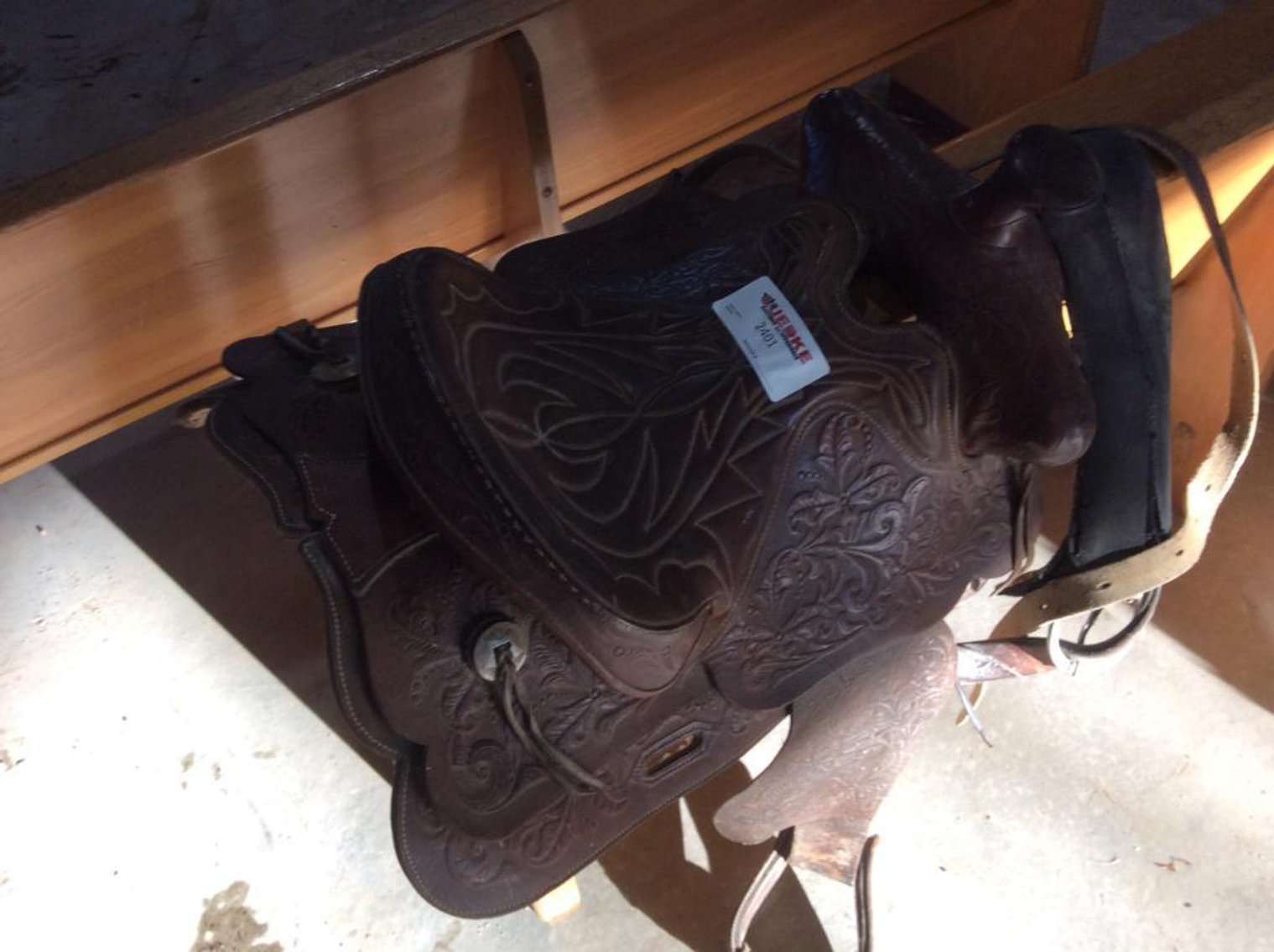 Saddle
