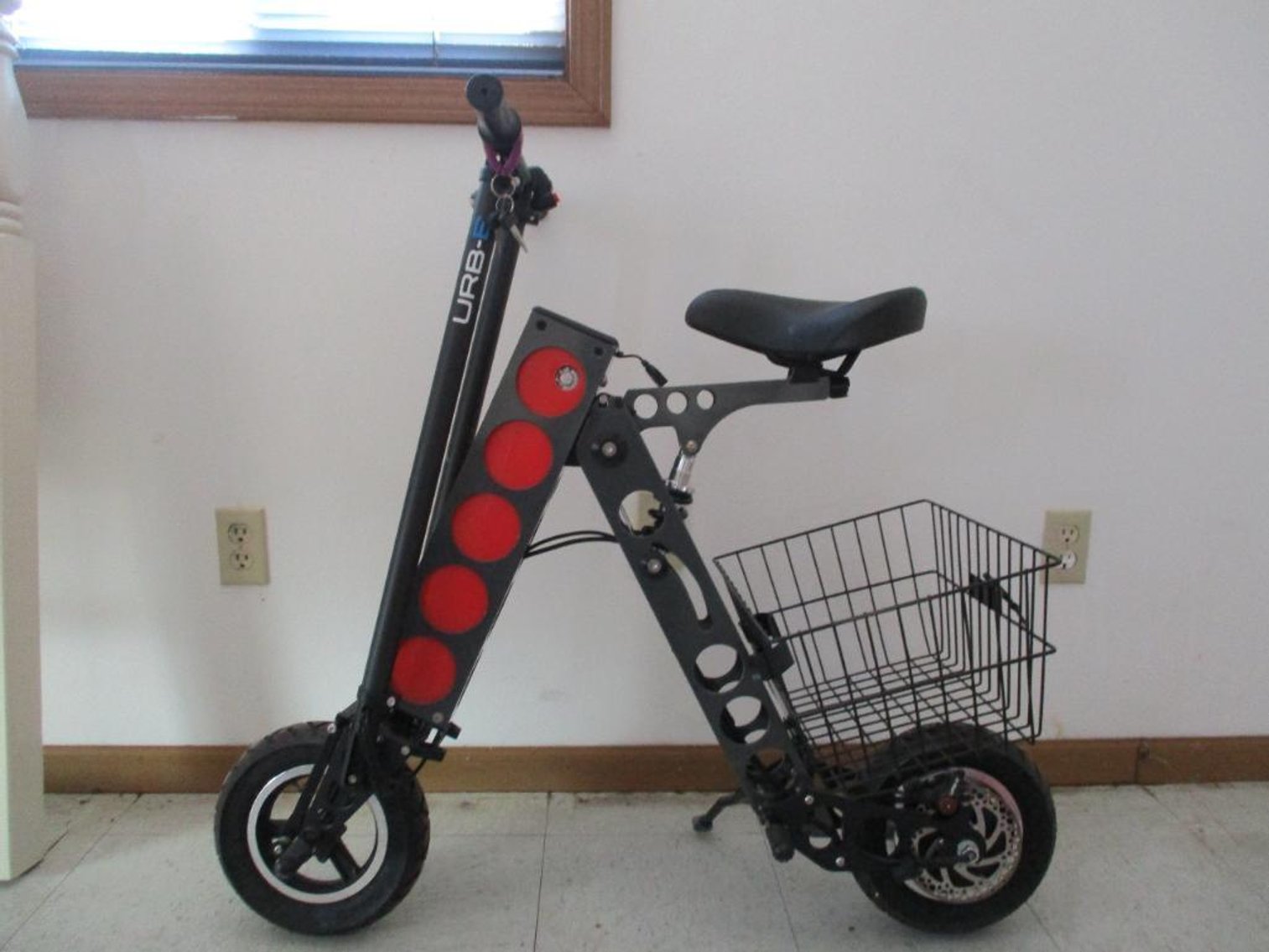 URB-E Electric Scooter