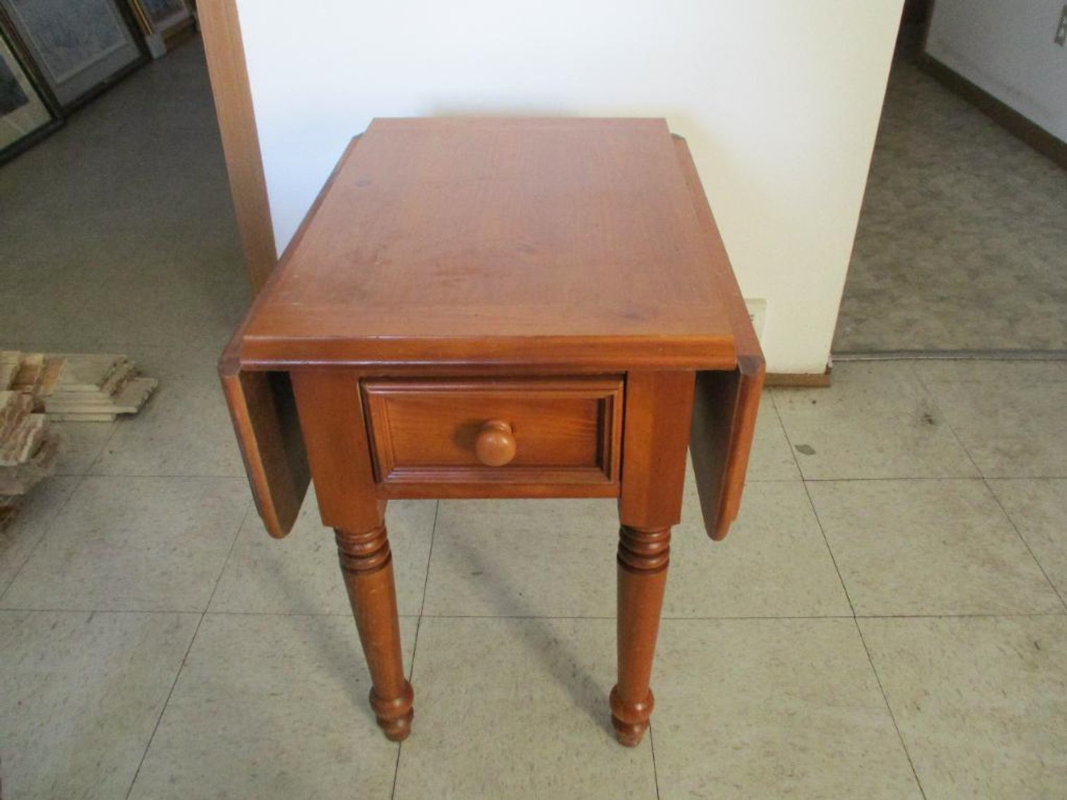 Vintage Broyhill Drop Leaf Table