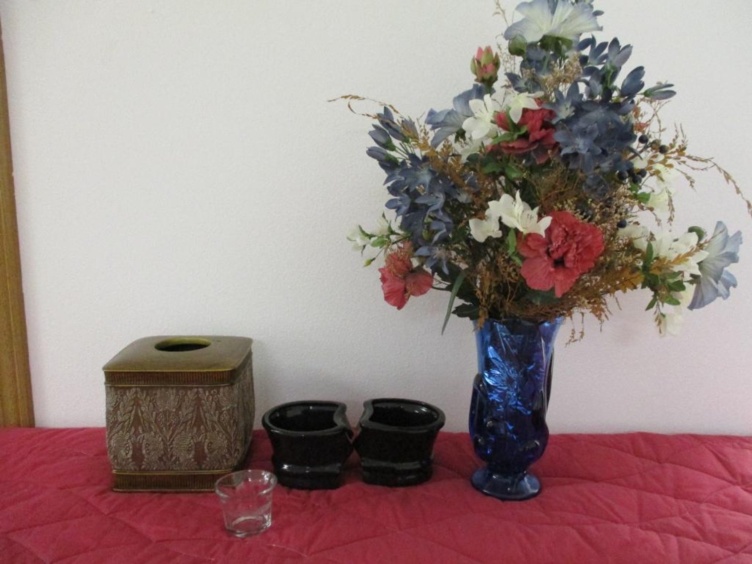 Tissue Holder, Vase & More