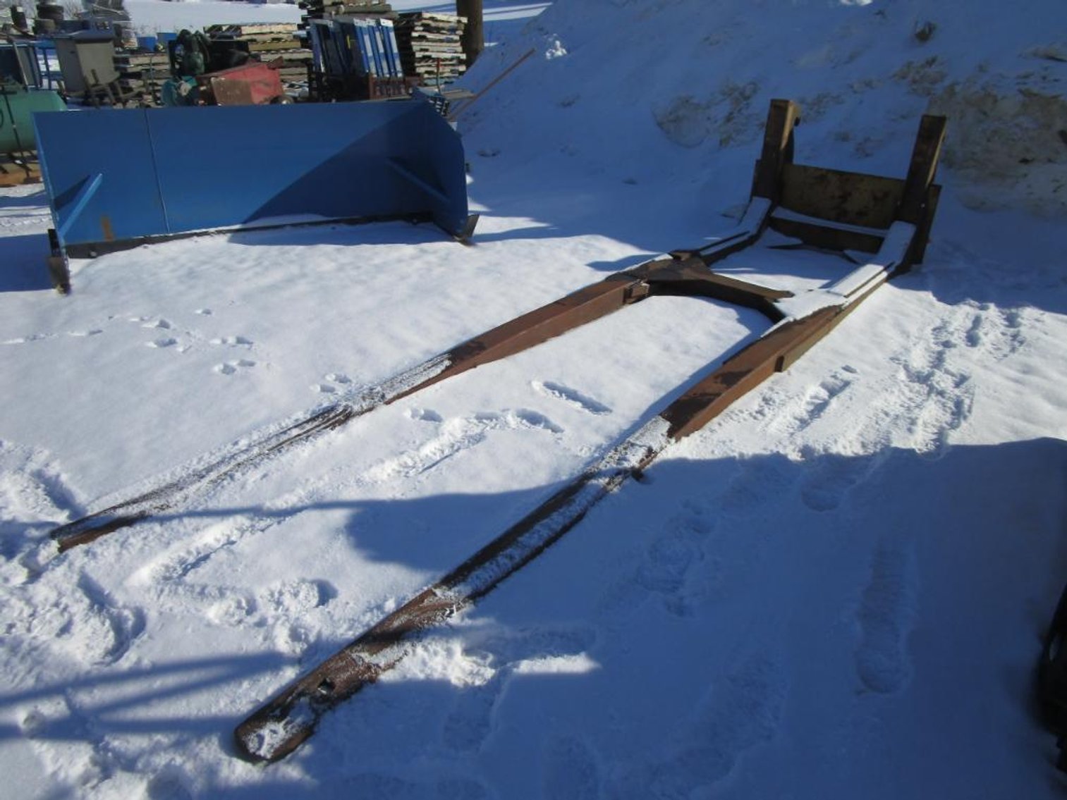 Pair of 16' SAS Forks with 418 JRB Coupler
