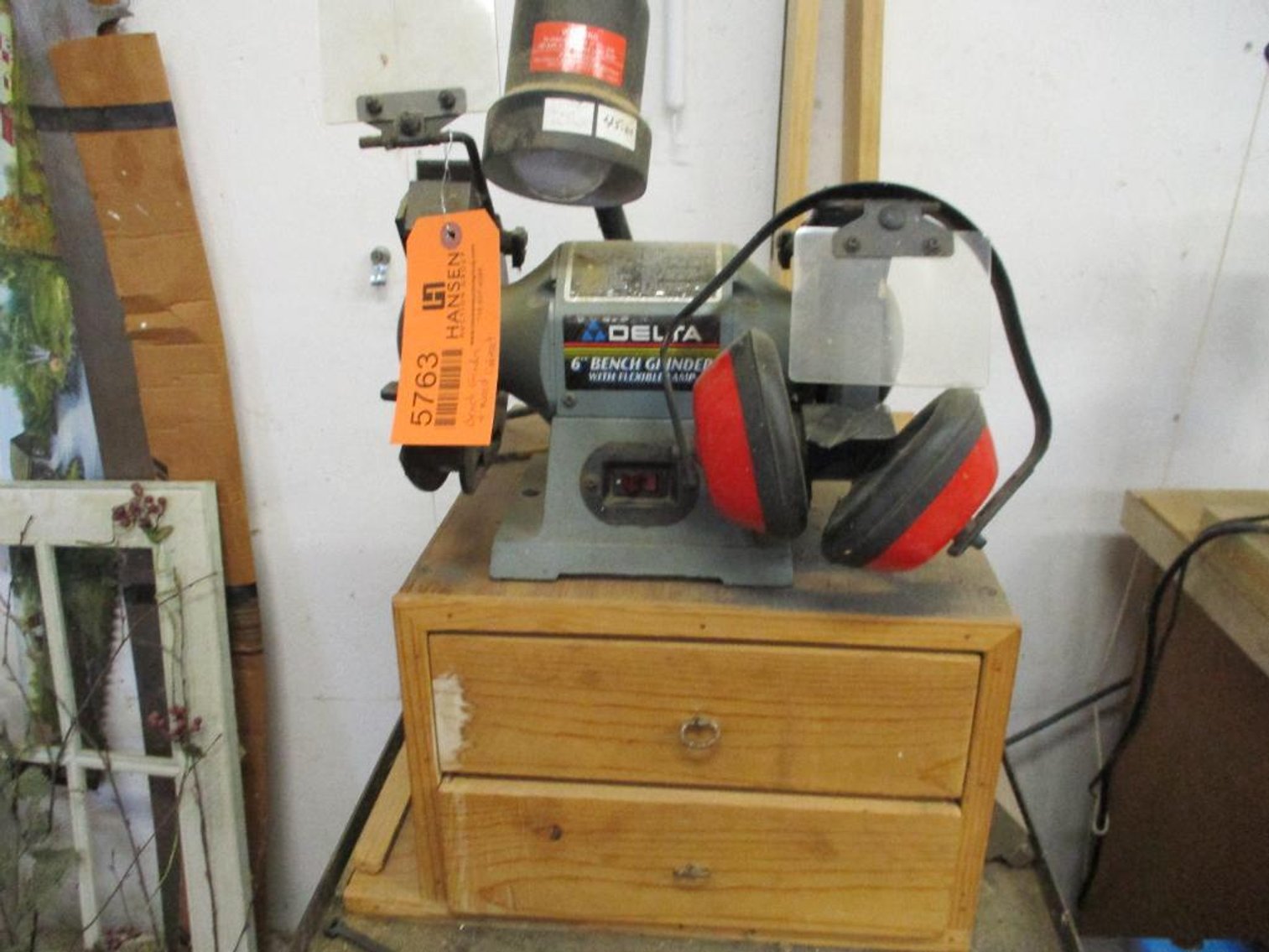 Delta Bench Grinder (G)
