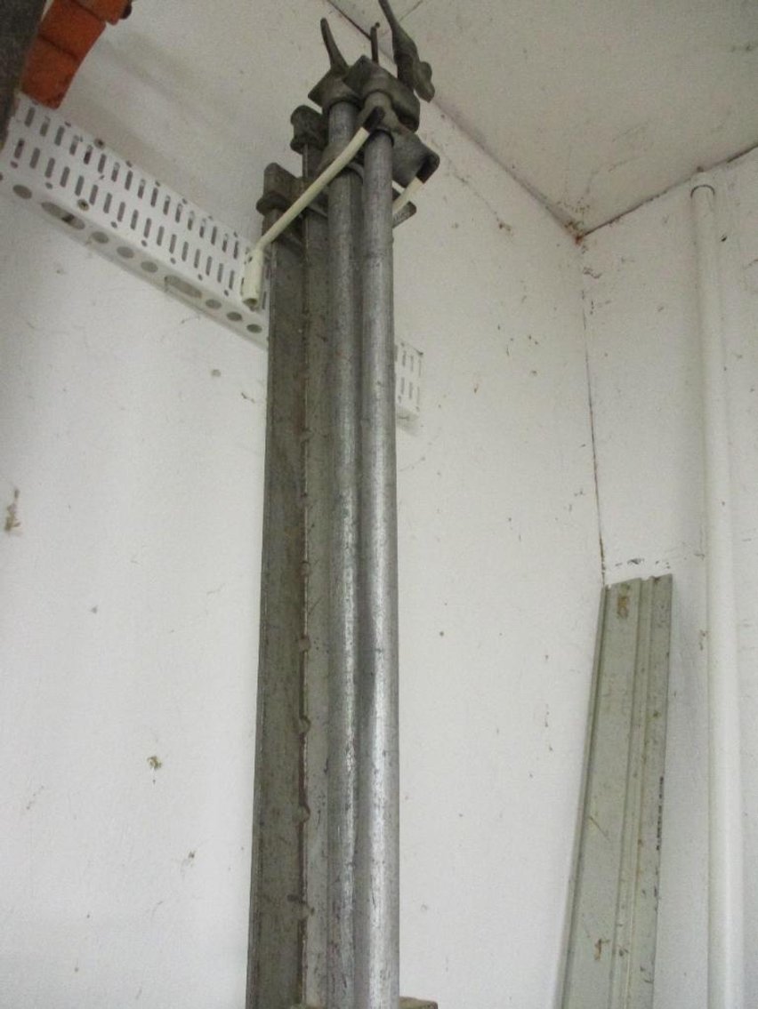 Pipe and Bar Clamps (G)