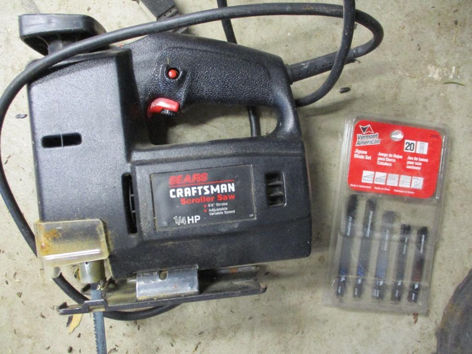 Craftsman Scroller Saw (G)
