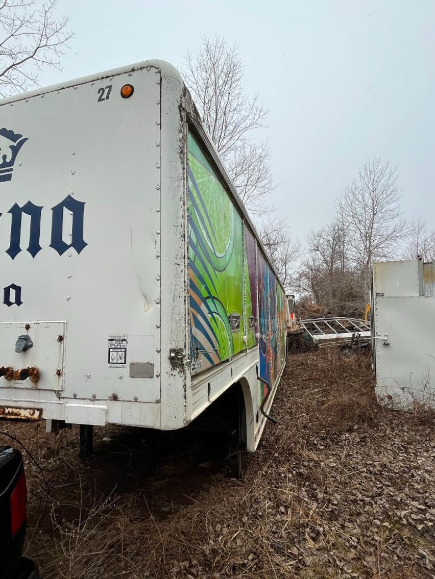 1994 Hackney 34ft 14-Bay Trailer - VIN 1HHUTX219RE000230 (Located in DePere, WI)