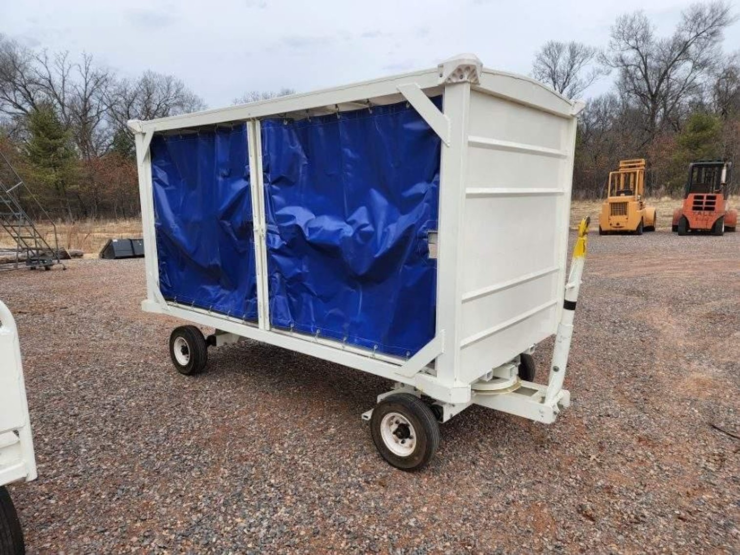 10 Foot Peerless Baggage Cart (Located in Friendship, WI)