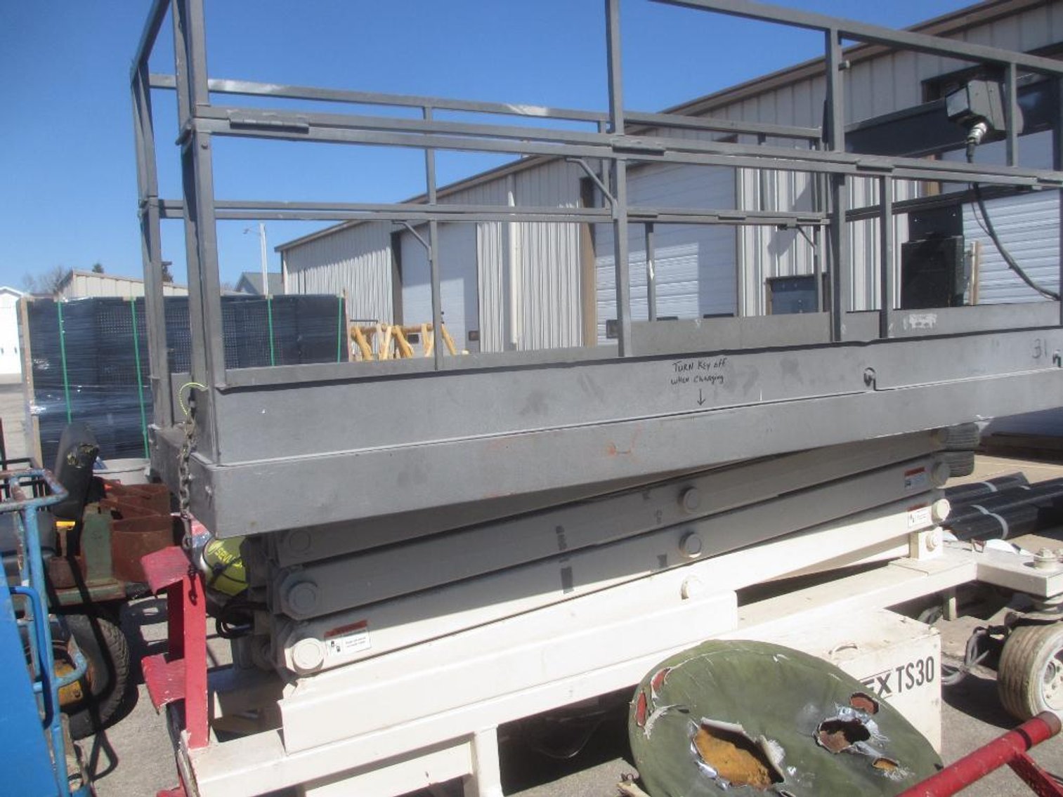 Terex 30' Scissor Lift (O3)