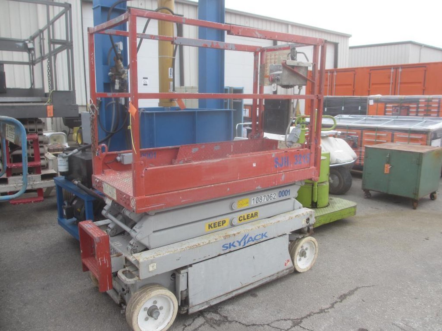 Skyjack 15' Scissor Lift (O3)