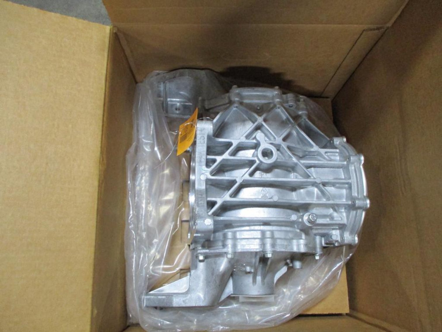 New Cadillac XLR Rear Carrier (E)