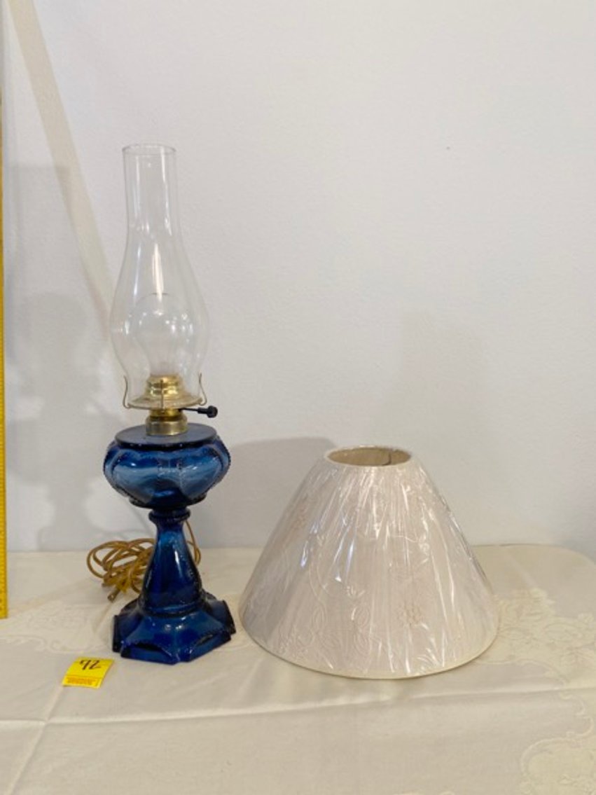 2: Blue Glass Beaded Heart Bedside Lamp