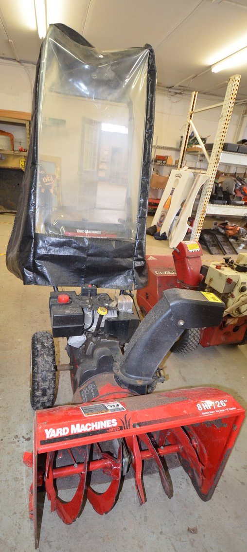 Yard Machine 8HP Snow Blower