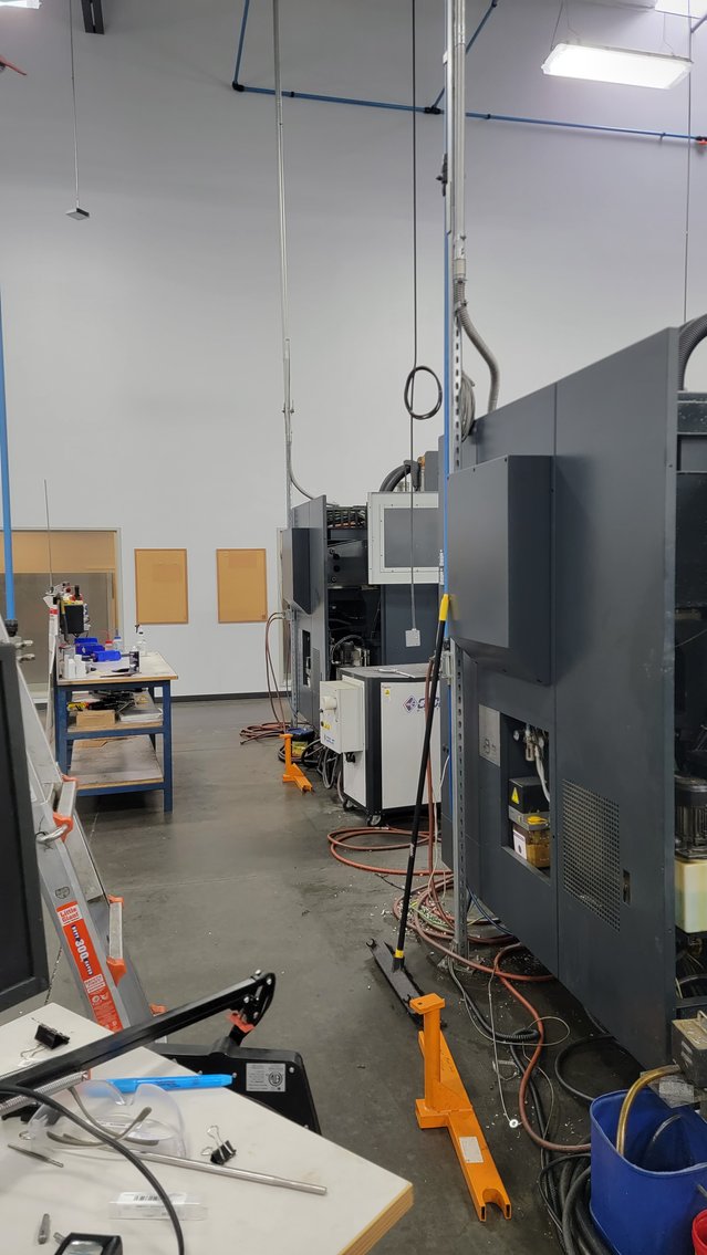 Image for Everett, WA: Short Notice Sale of 5 CNC Vertical Machining Centers