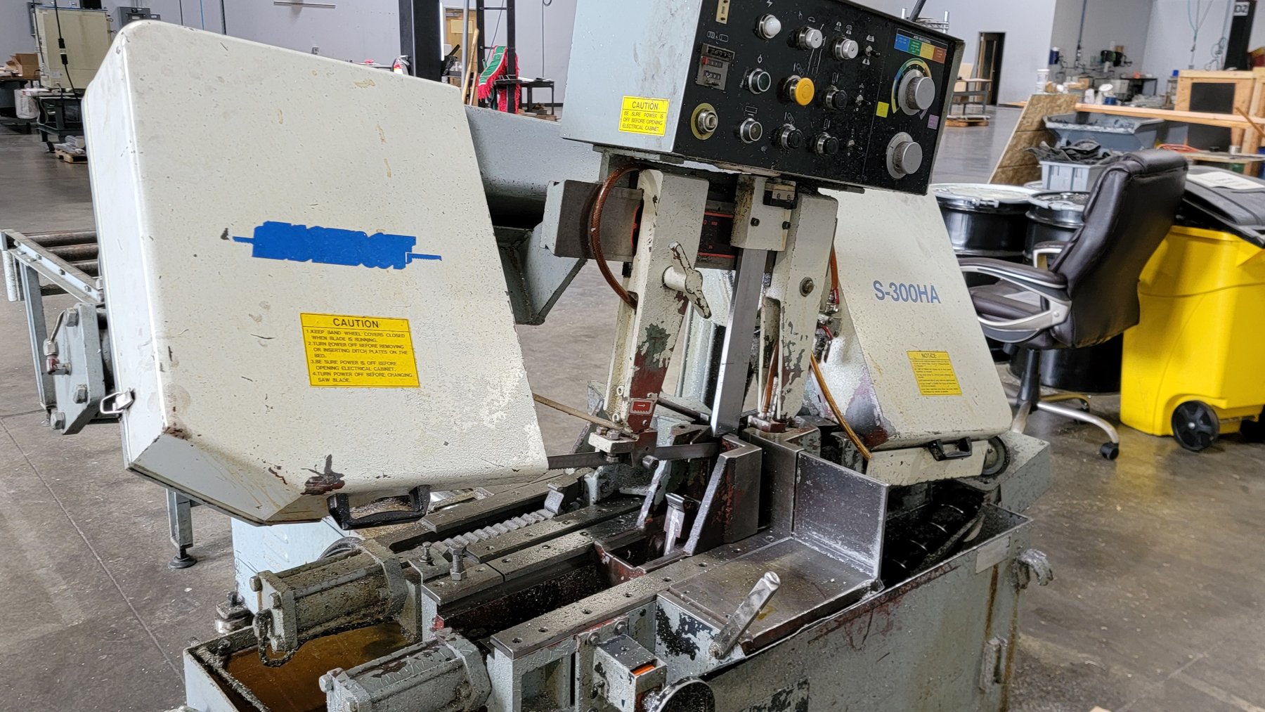 Image for Everett, WA: Short Notice Sale of 5 CNC Vertical Machining Centers