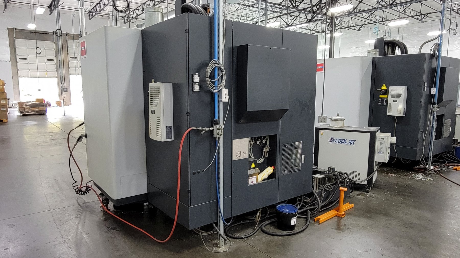 Image for Everett, WA: Short Notice Sale of 5 CNC Vertical Machining Centers