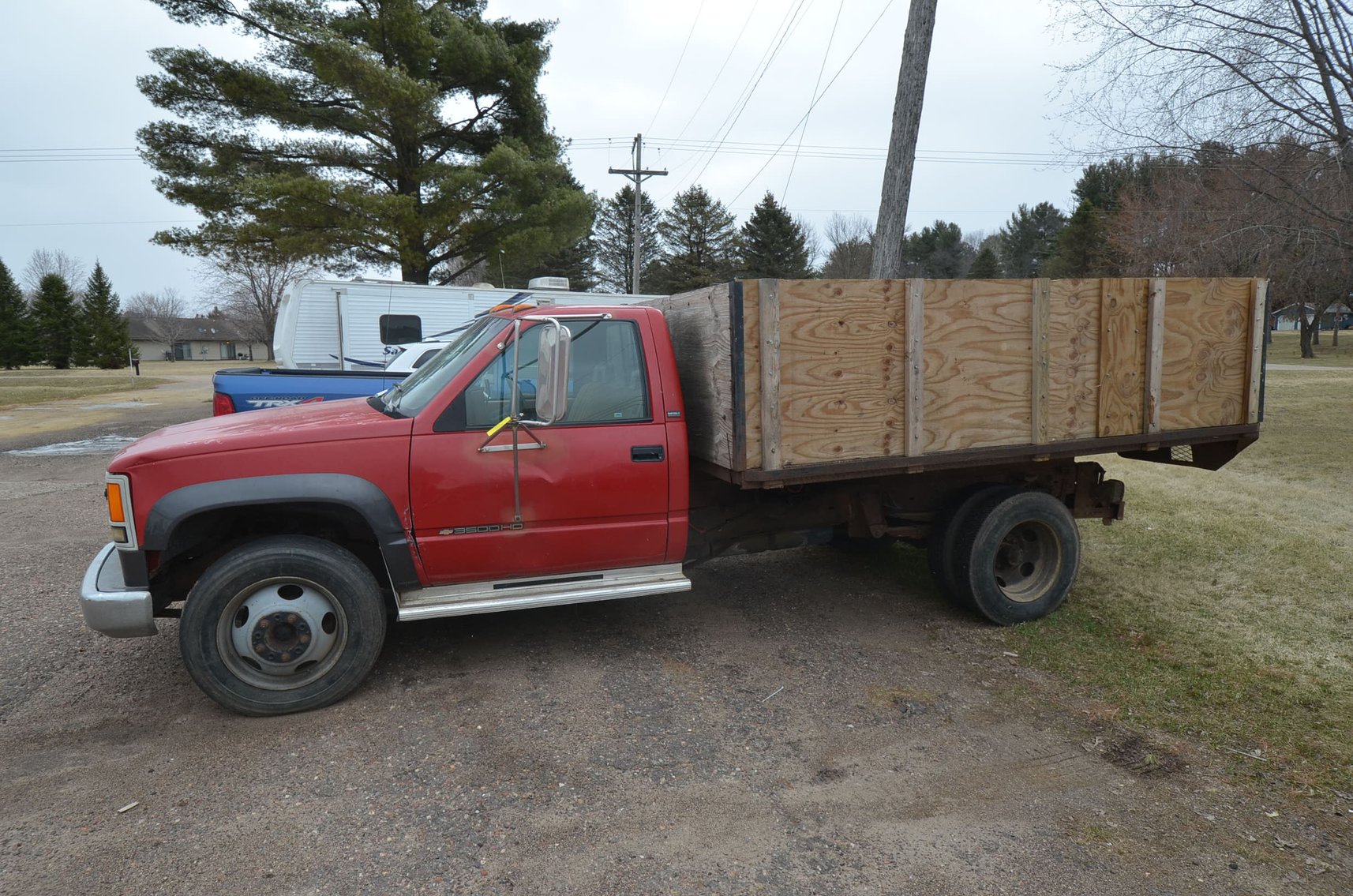 Image for JD 4010 TRACTOR, CHEV 3500 TRUCK, 19 FT TANDEM AXLE TRAILER - Mondovi, WI