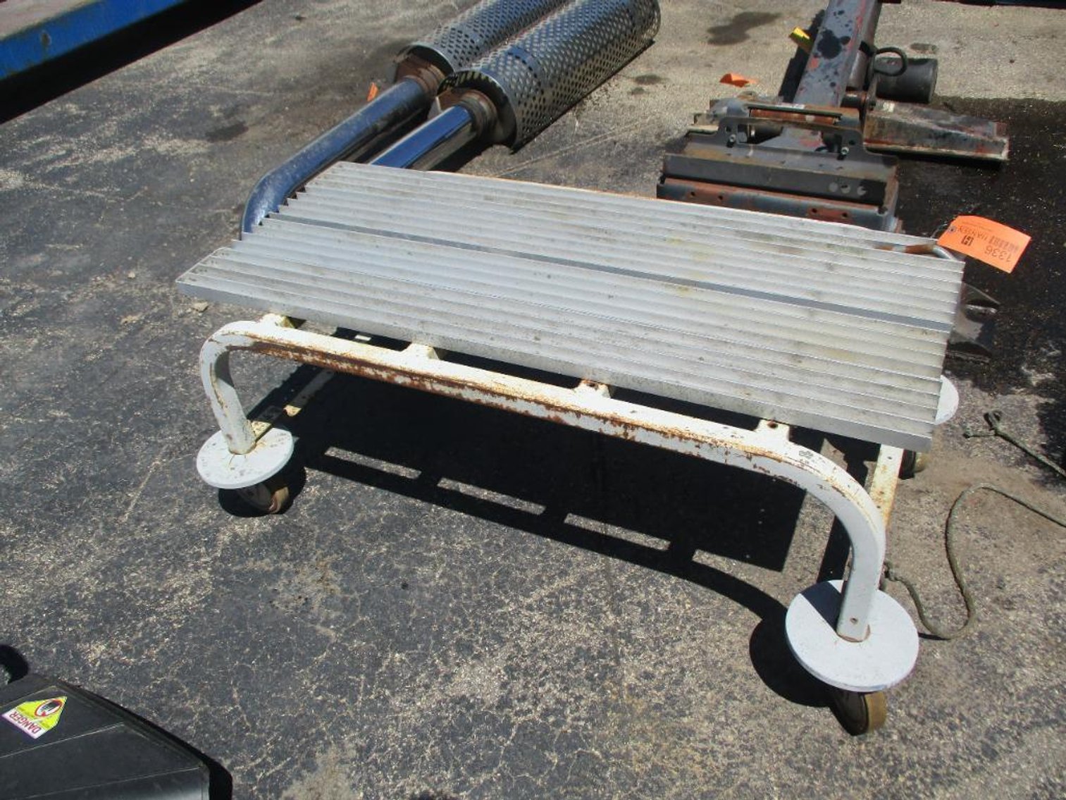 Roller Stand