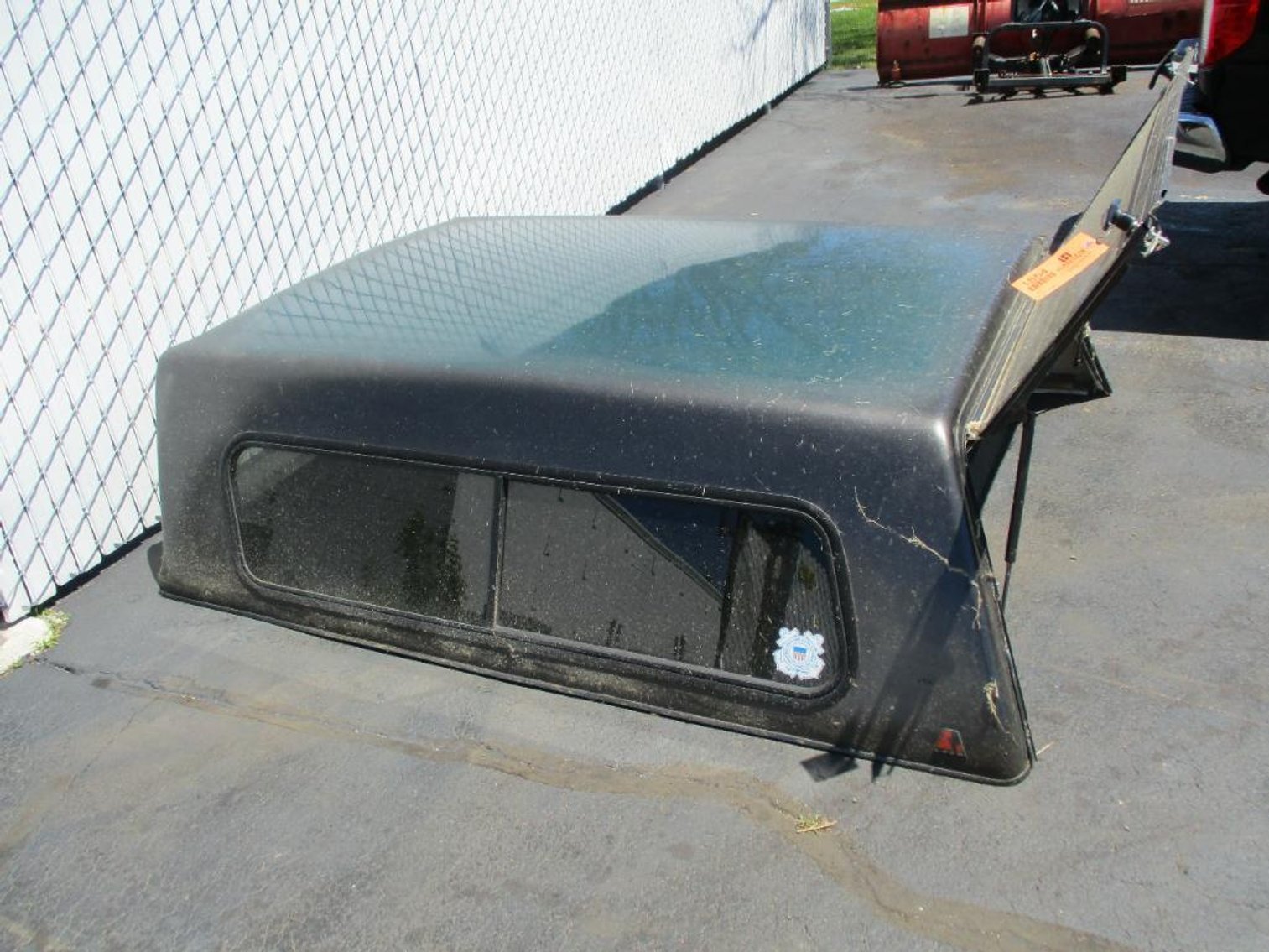 Leer Fiberglass Topper