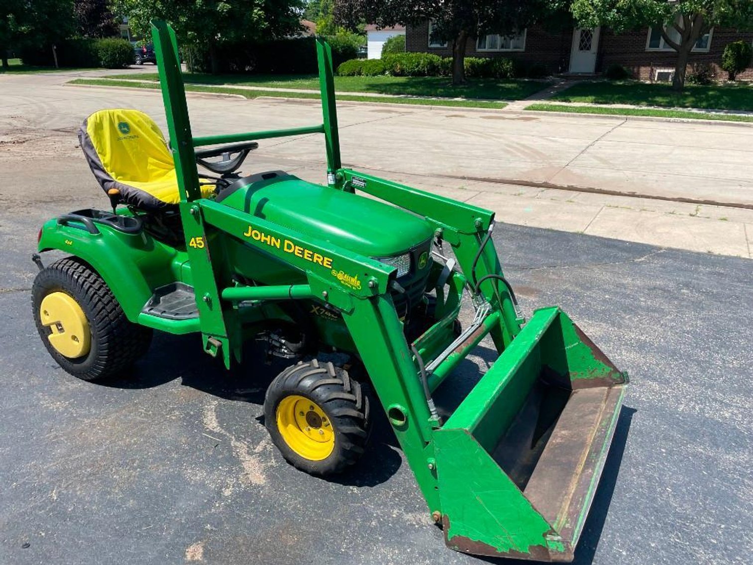 2005 John Deere X748 Ultimate 4x4 Tractor With Loader