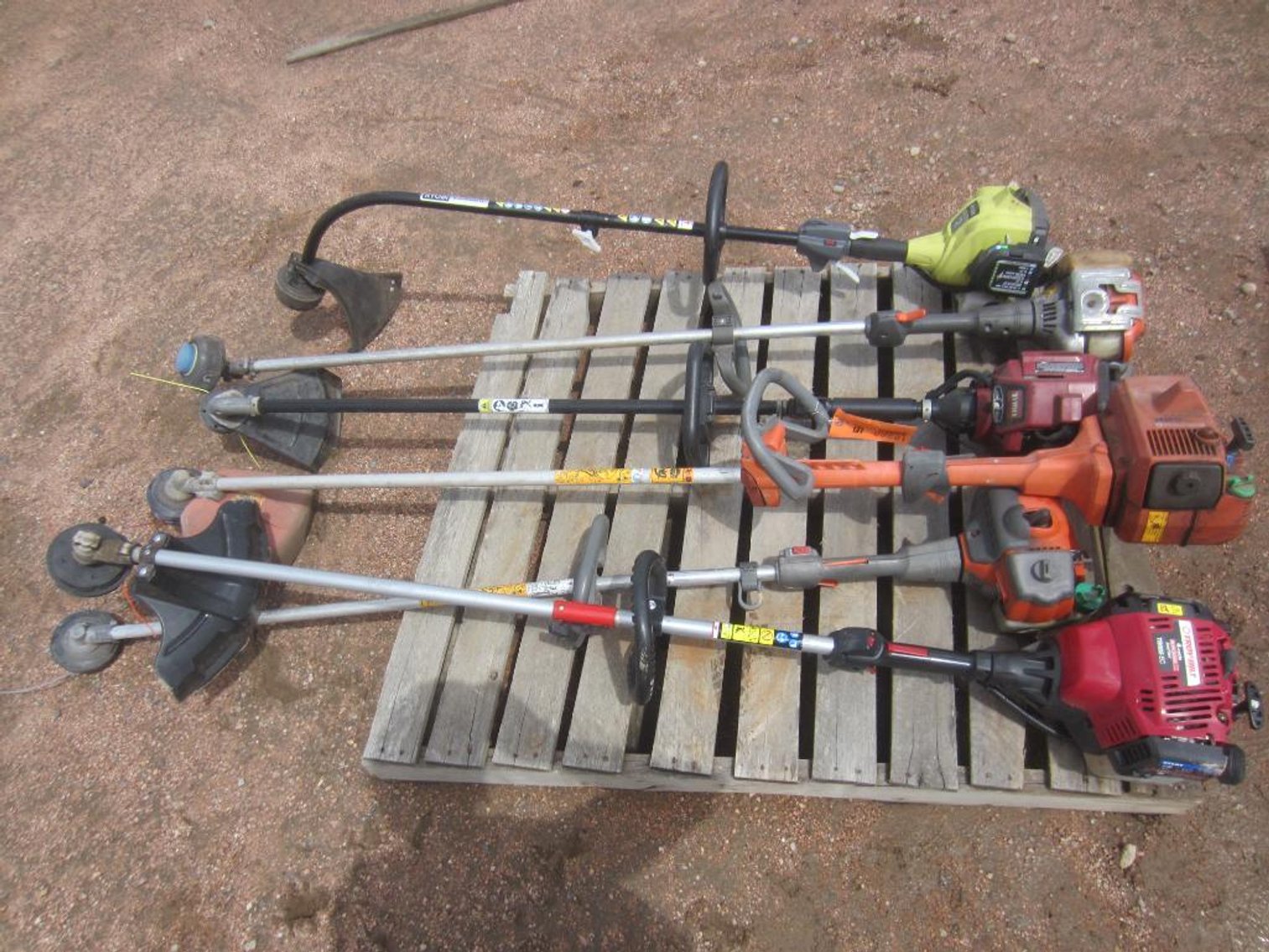 (6) Gas Weed Wackers (Mosinee, WI, Nitke yard)