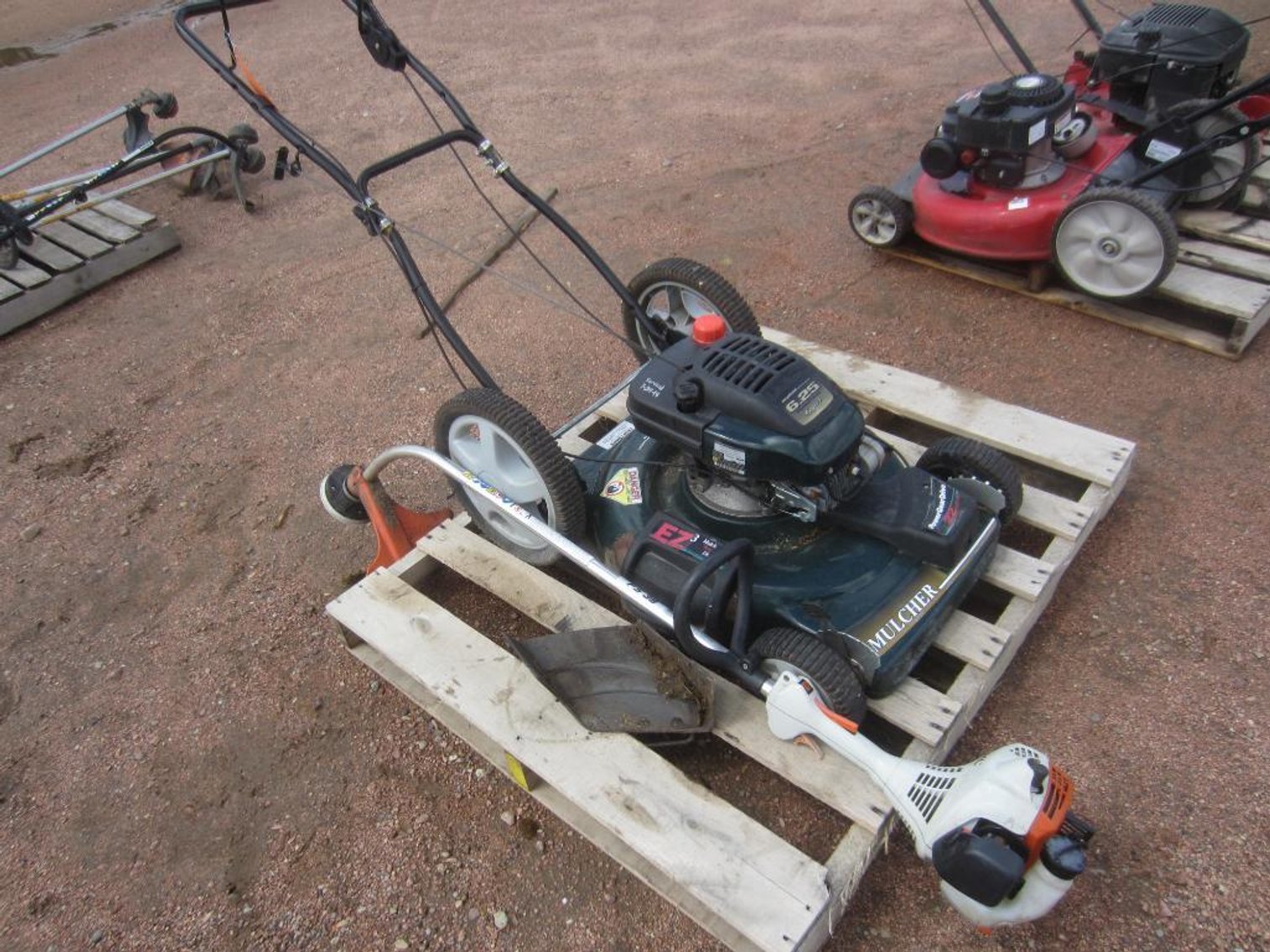 Craftsman 22" Mulcher and Stihl Weed Wacker (Mosinee, WI, Nitke yard)