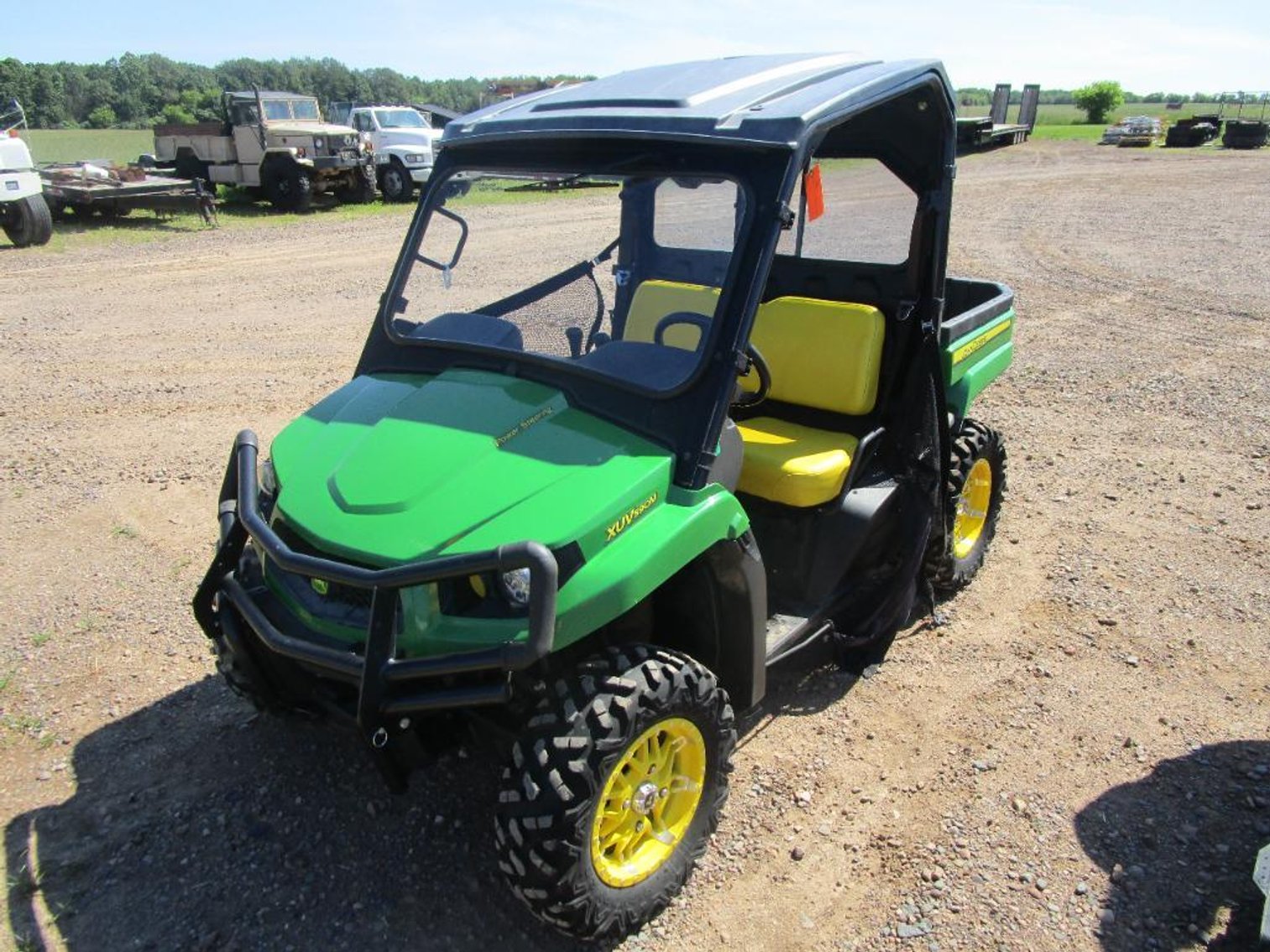 2018 John Deere XUV590 M Gator
