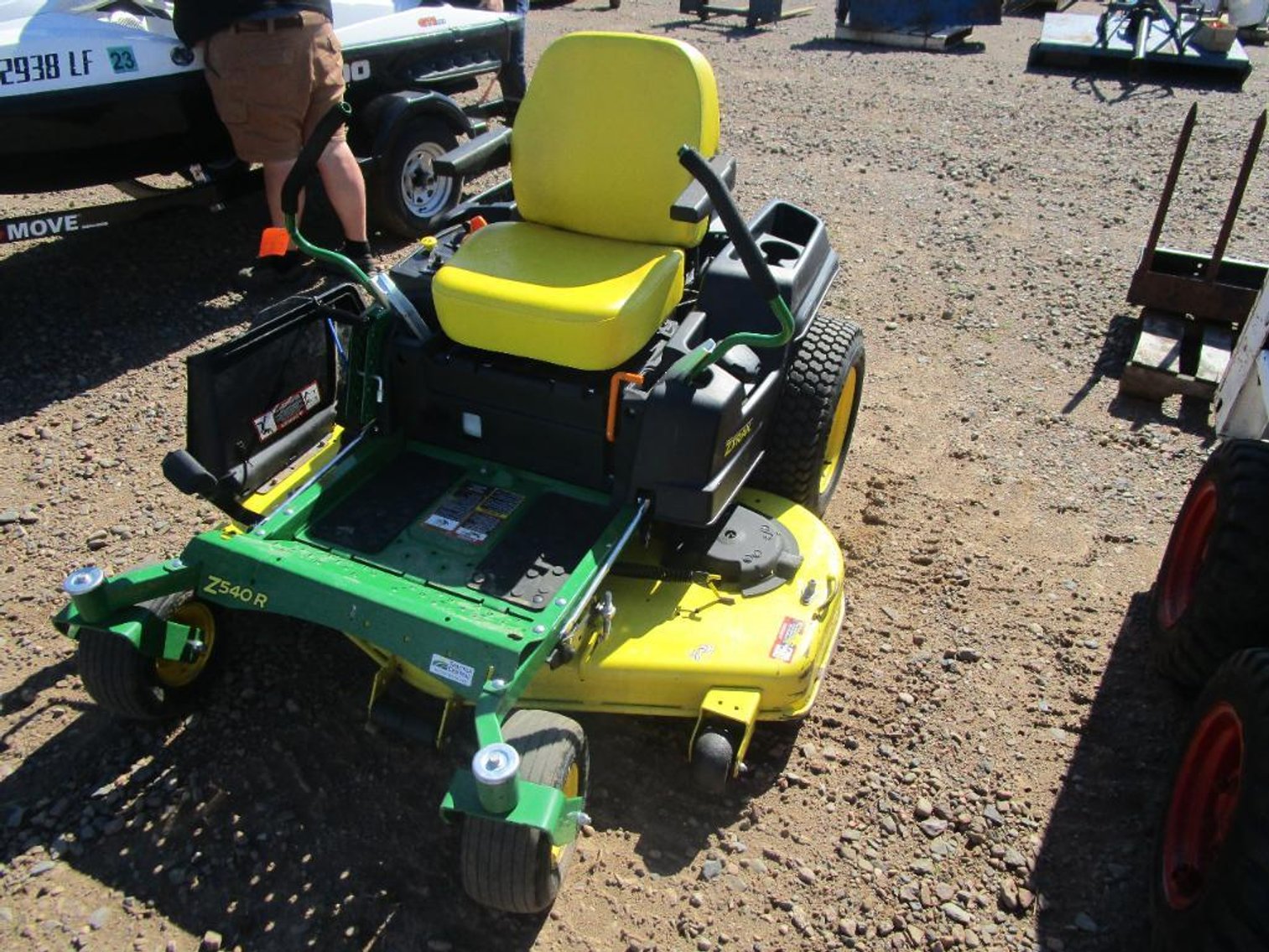 John Deere Z540 R  PIN: 1GX540RFCKK112944