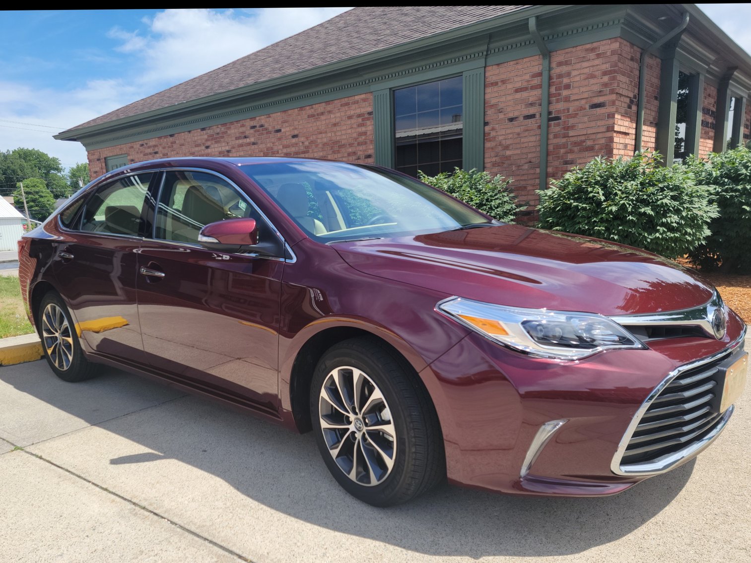 Image for 2017 Toyota Avalon