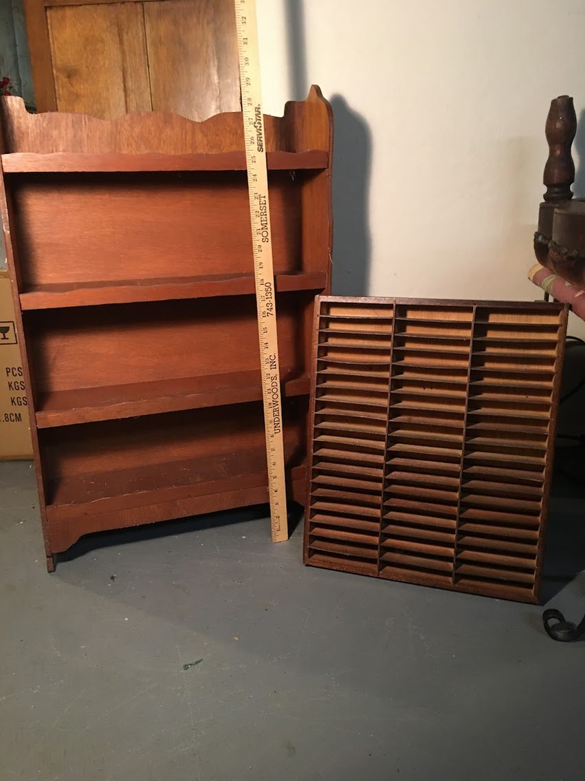 2 Shelves