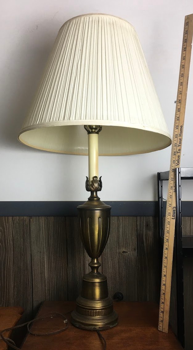 Table lamp