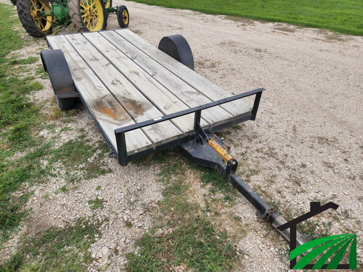 Tilt bed trailer