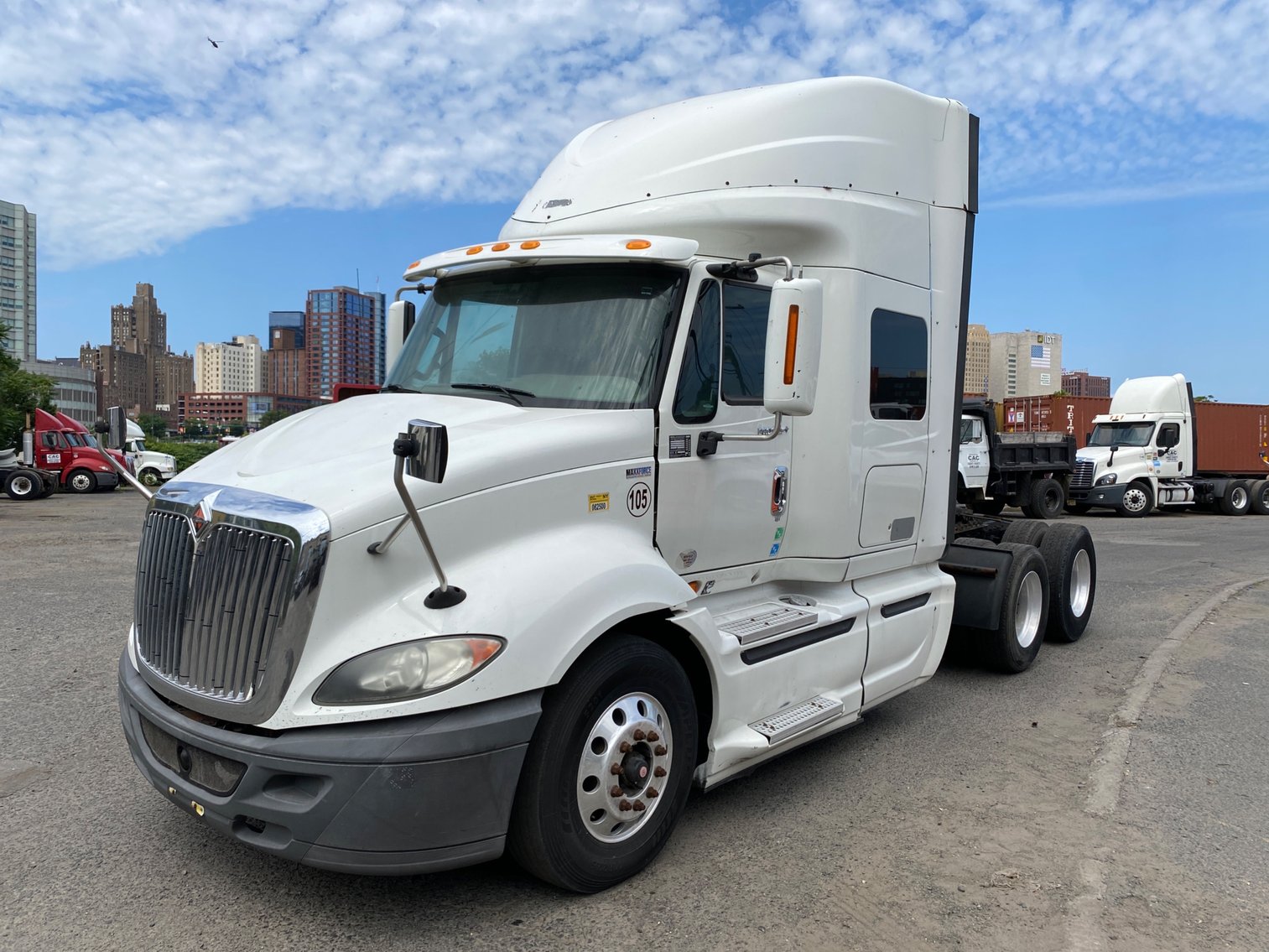 Image for Fleet of Late Model Freightliner & International Truck Tractors