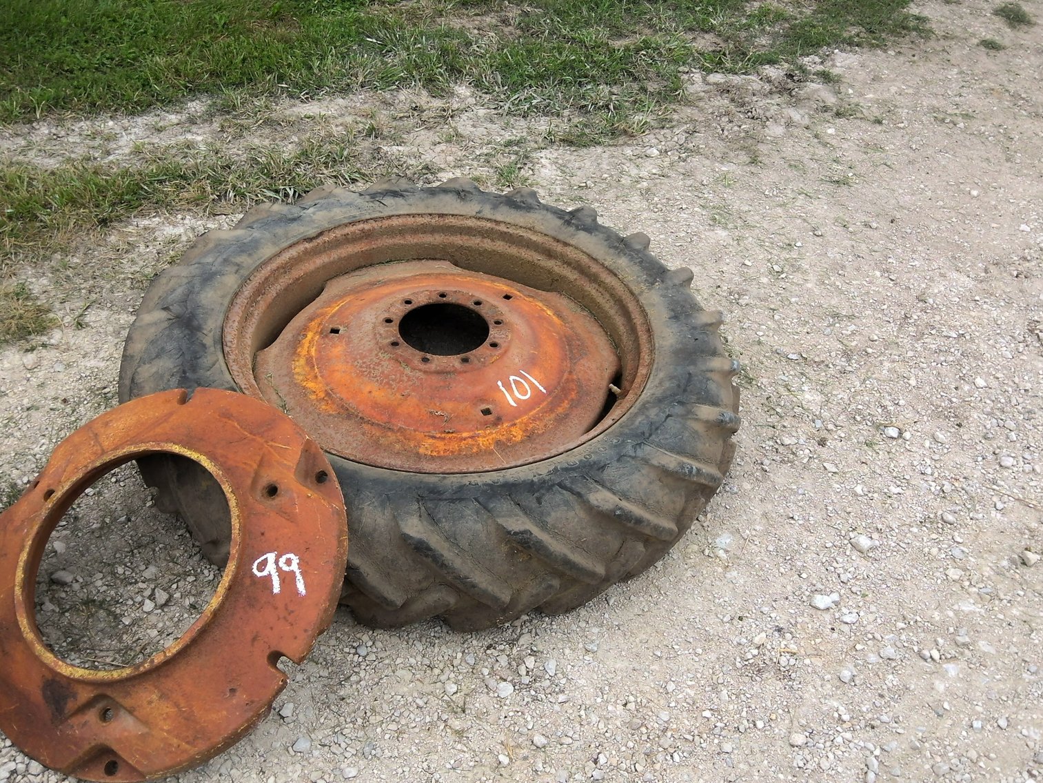 Goodyear 10-34 tire & rim