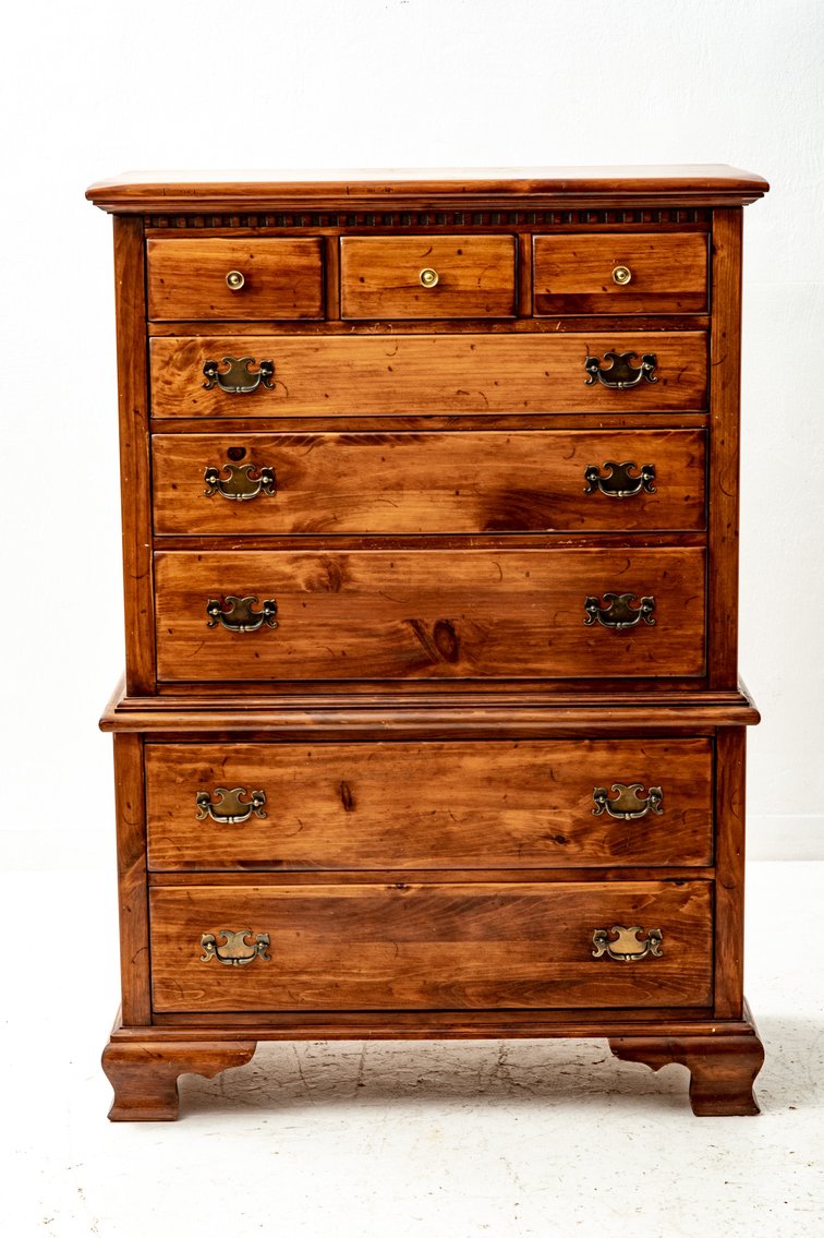 Ethan Allen "Old Tavern" Chest on Chest