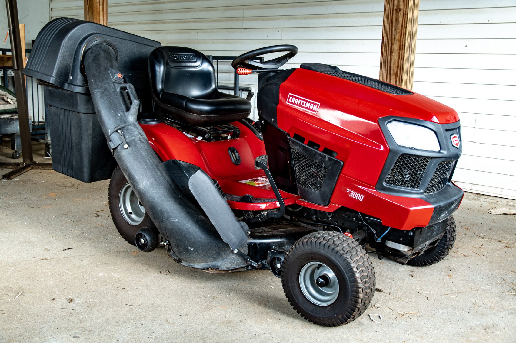 Craftsman Riding Lawn Mower-T3000