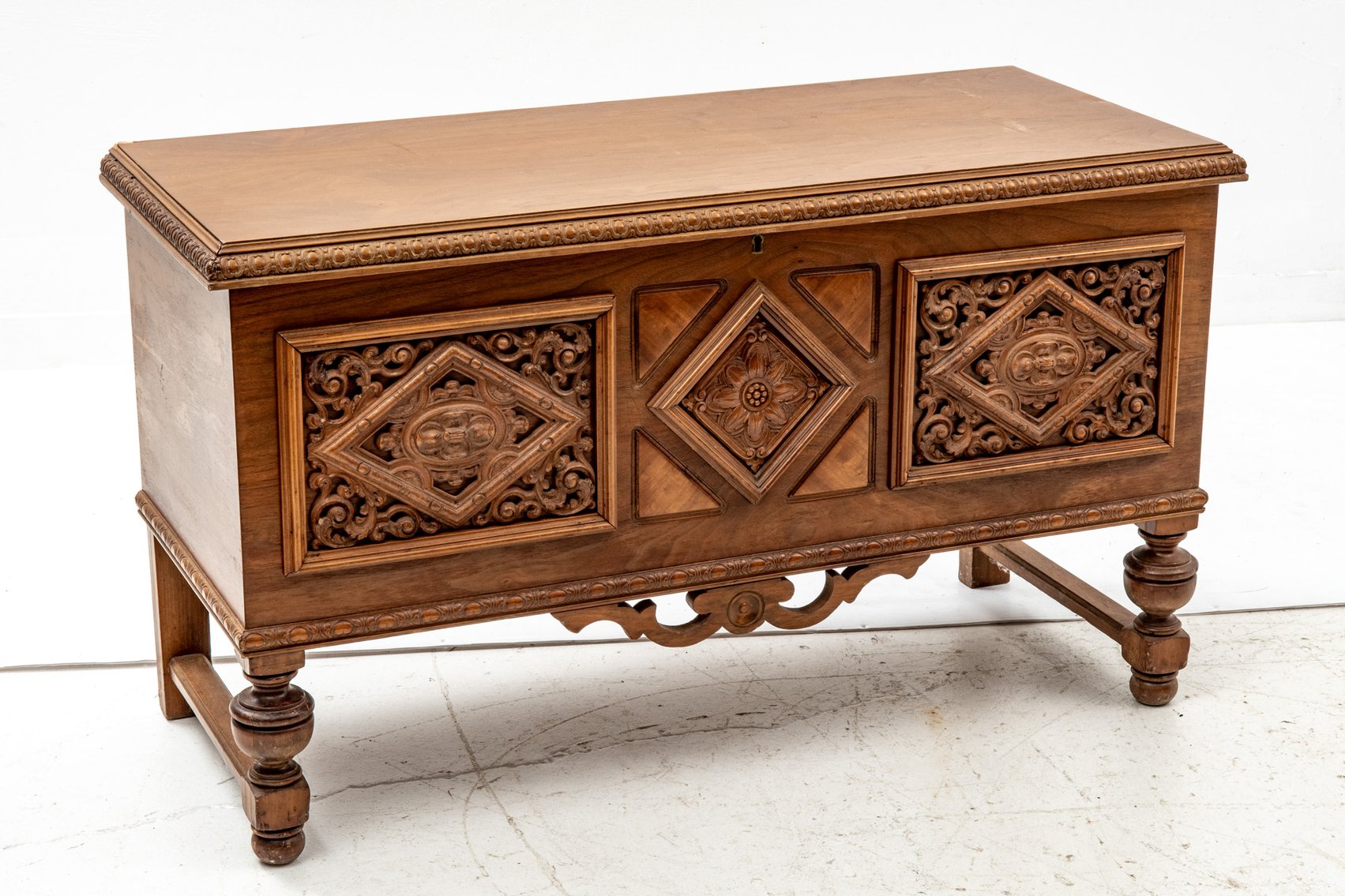 Caswell Runyan Cedar Chest