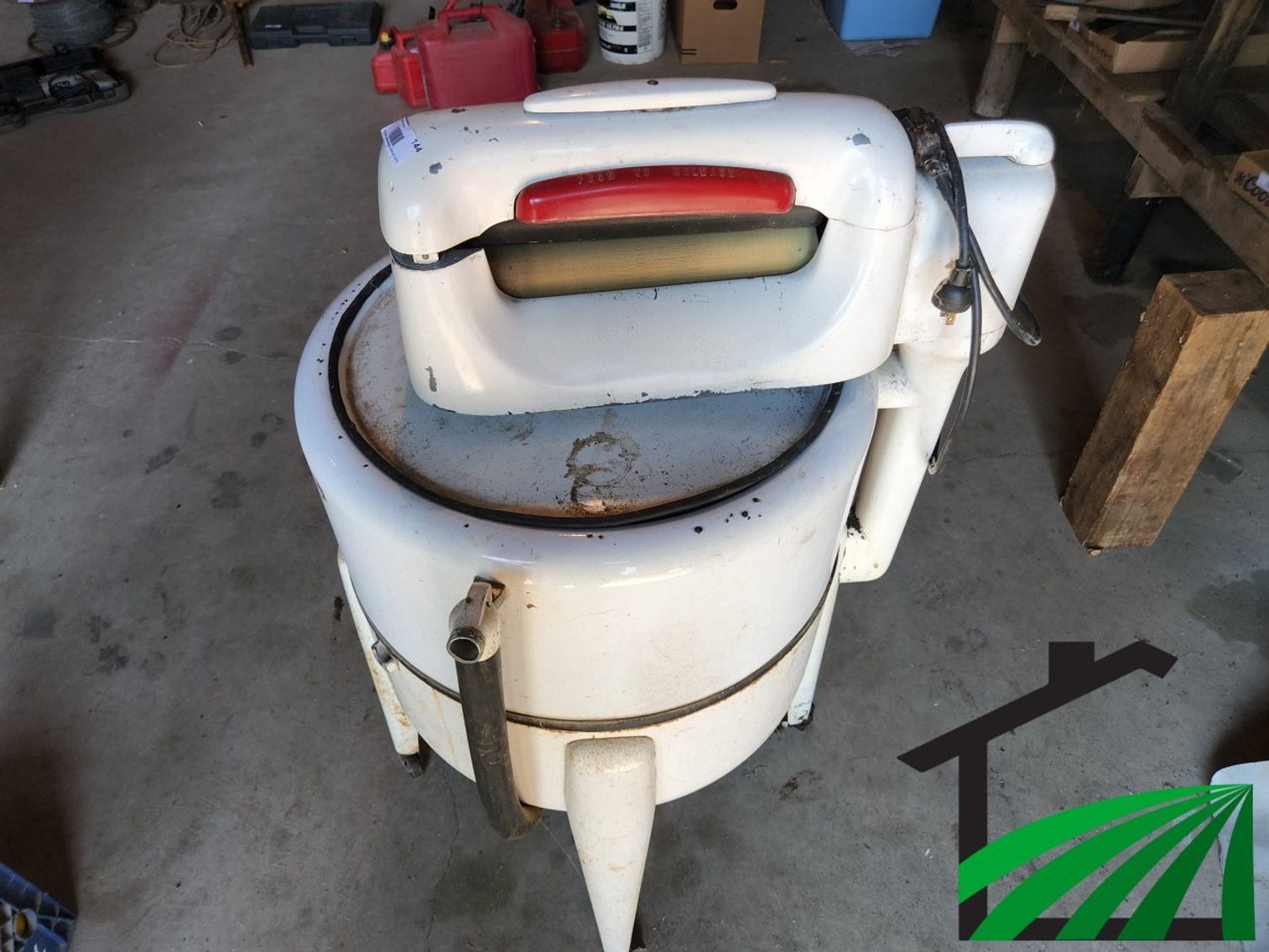 Wringer washer machine