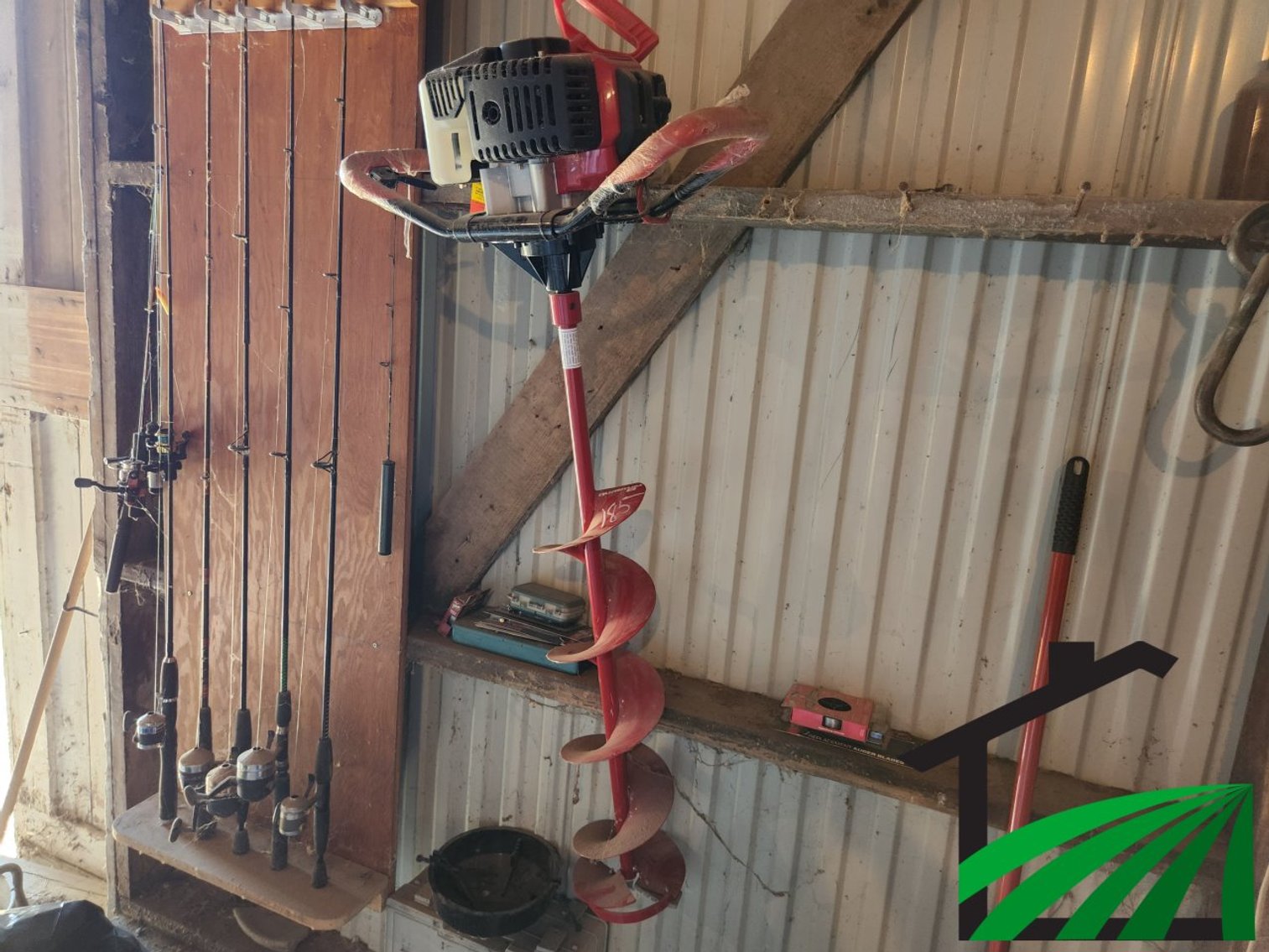Brand new Eskimo Mako M43 Ice Auger