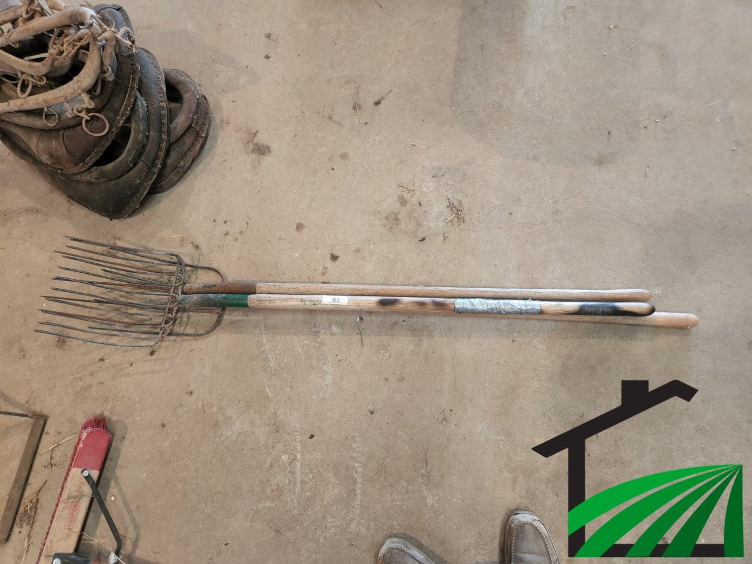 Group of forks
