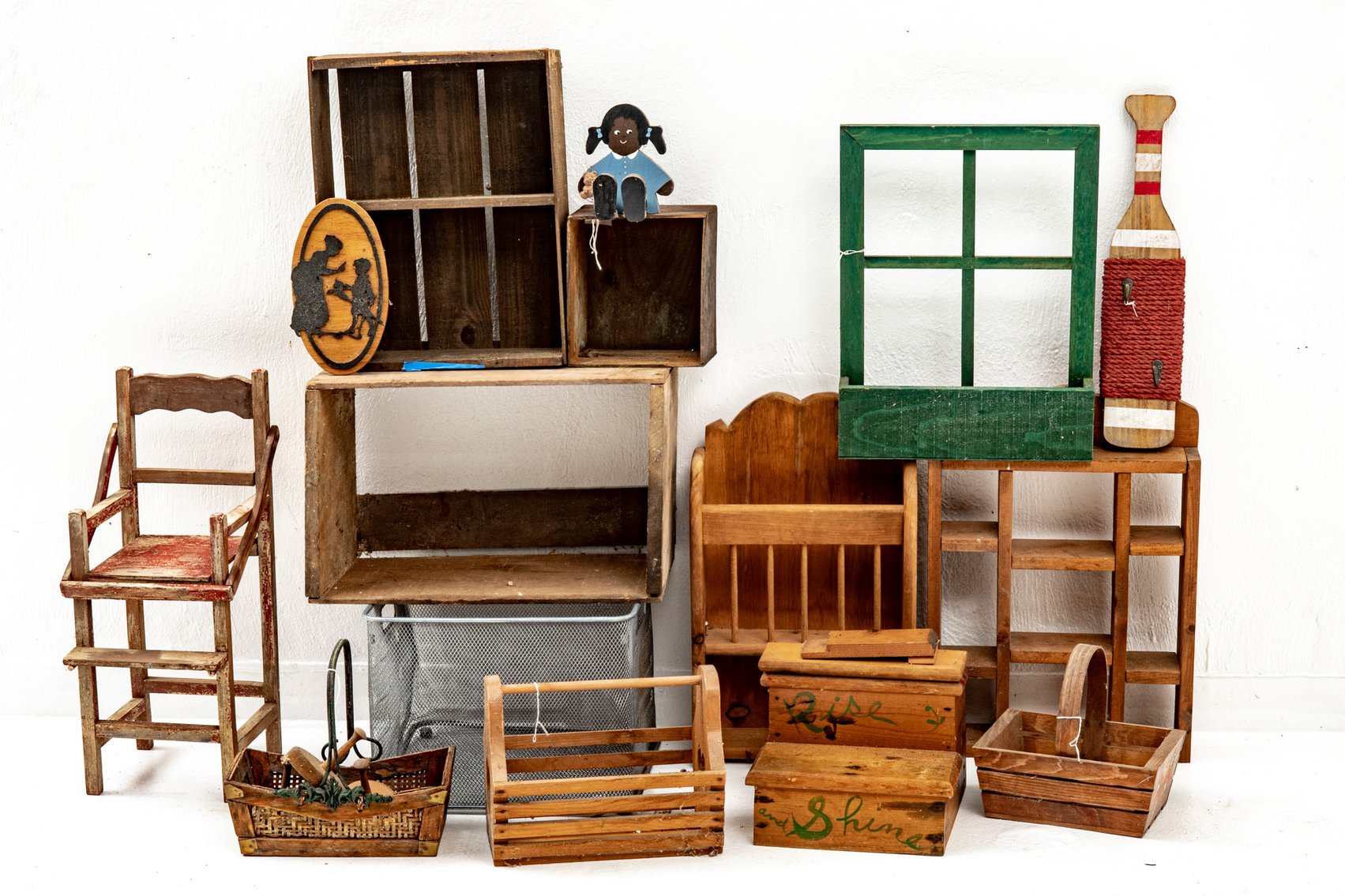 Wooden Farmhouse Decoratives
